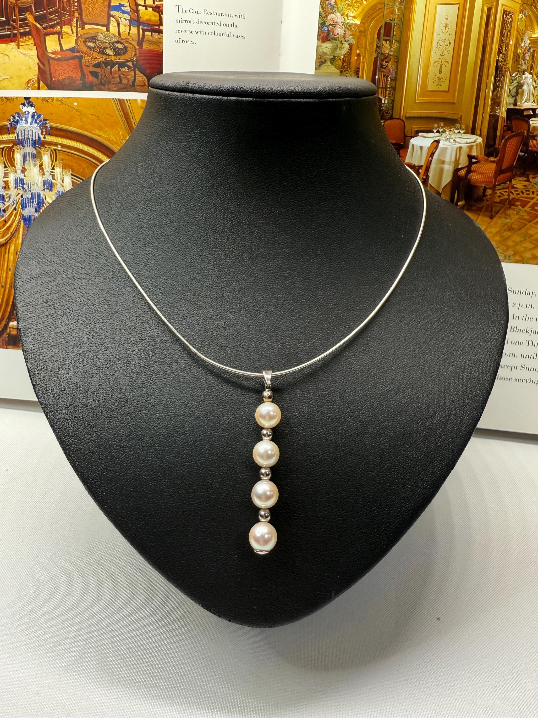 18ct White Gold 17.5 inch South Sea Pearl Pendant Necklace - N-050