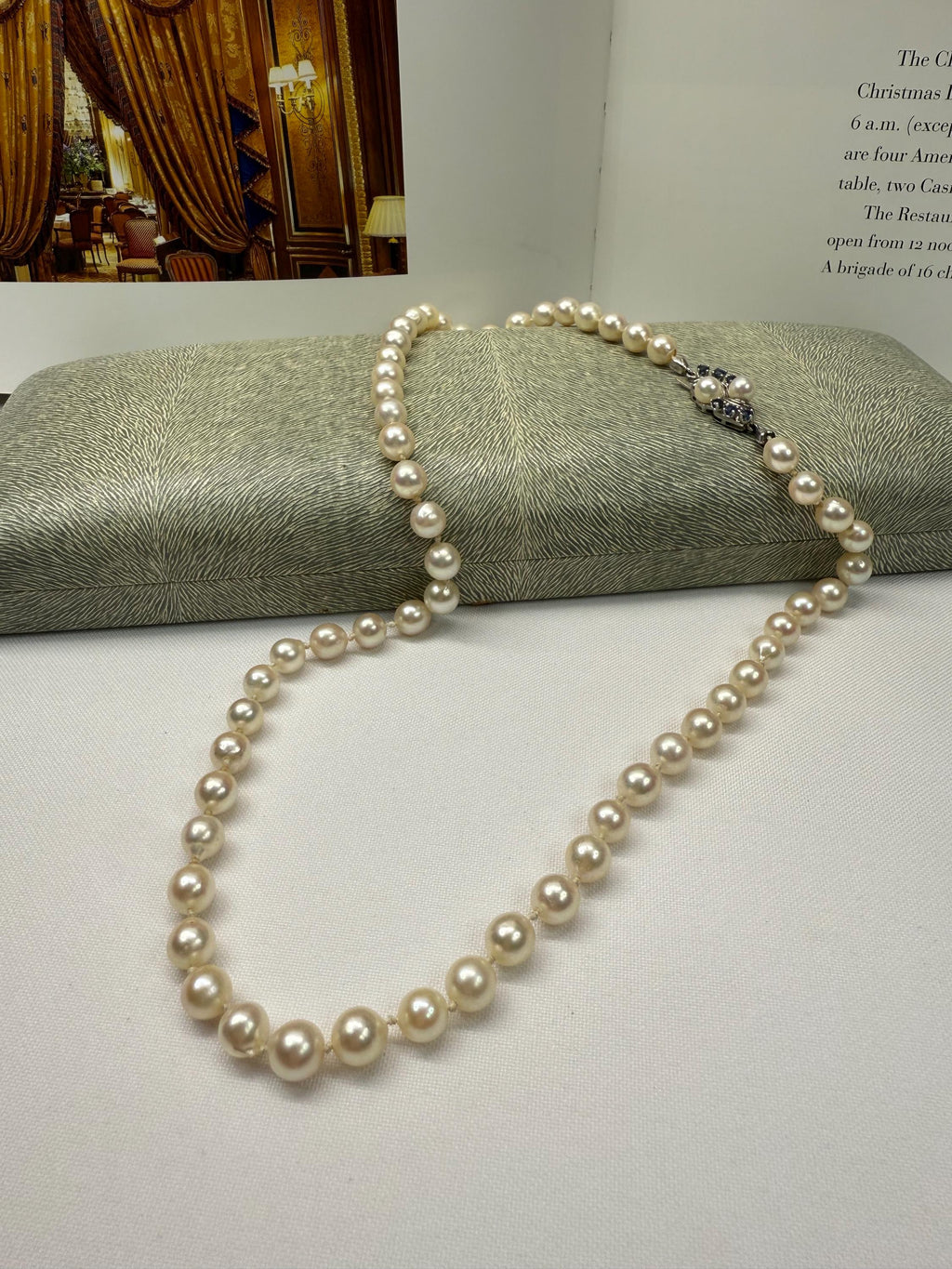 Vintage 14ct Gold Sapphire Saltwater Akoya Pearl Necklace 21 inch - Boxed N-051