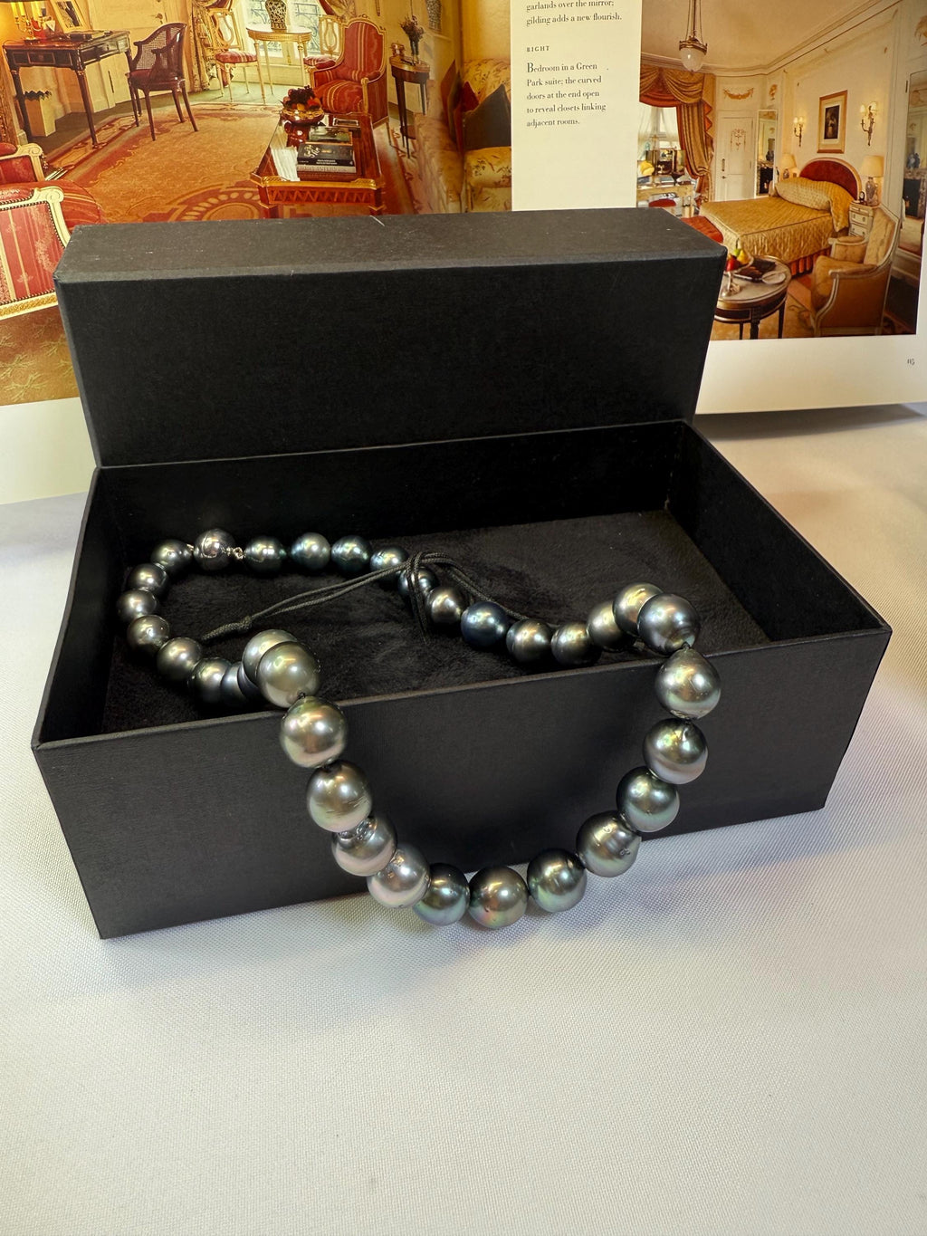 New 9ct Gold Tahitian Pearl Necklace 11x 13mm Men and Women Necklace 17inches - N029