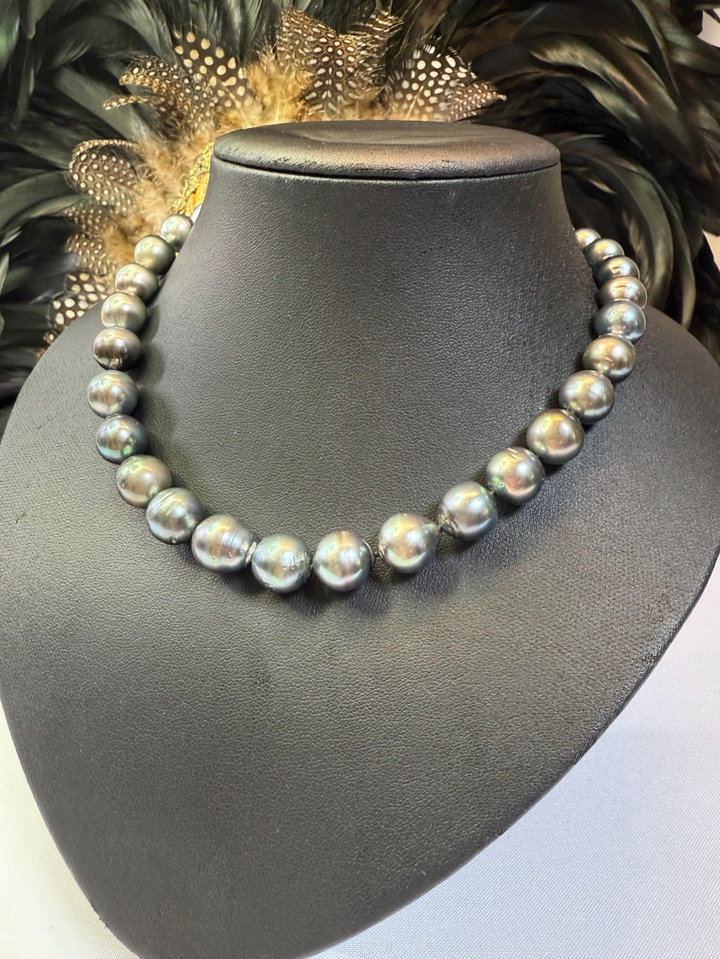 New 9ct Gold Tahitian Pearl Necklace 11x 13mm Men and Women Necklace 17inches - N029