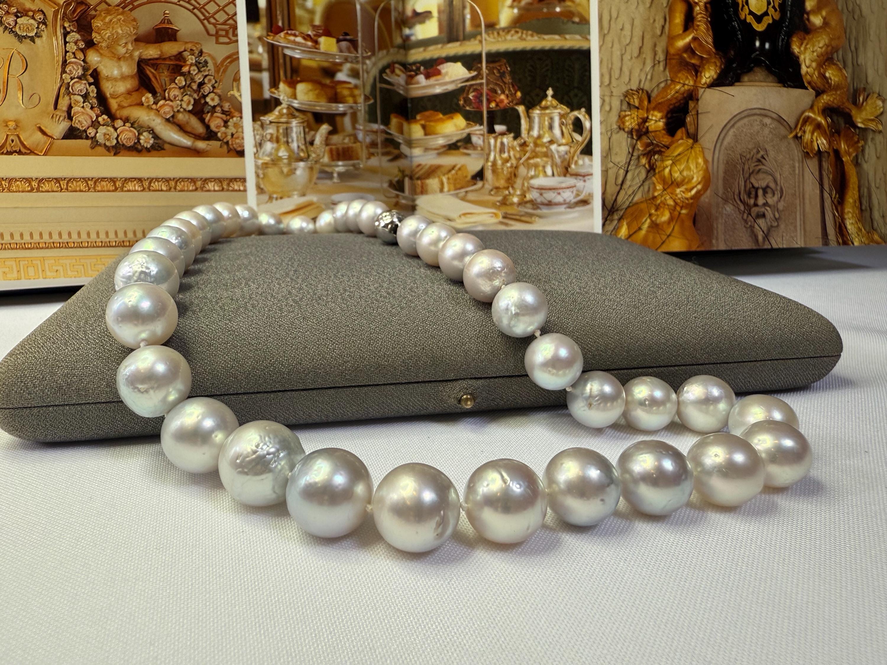 Vintage South Sea Pearl Necklace - 18ct Gold, Diamond Clasp, 19 inch - N037