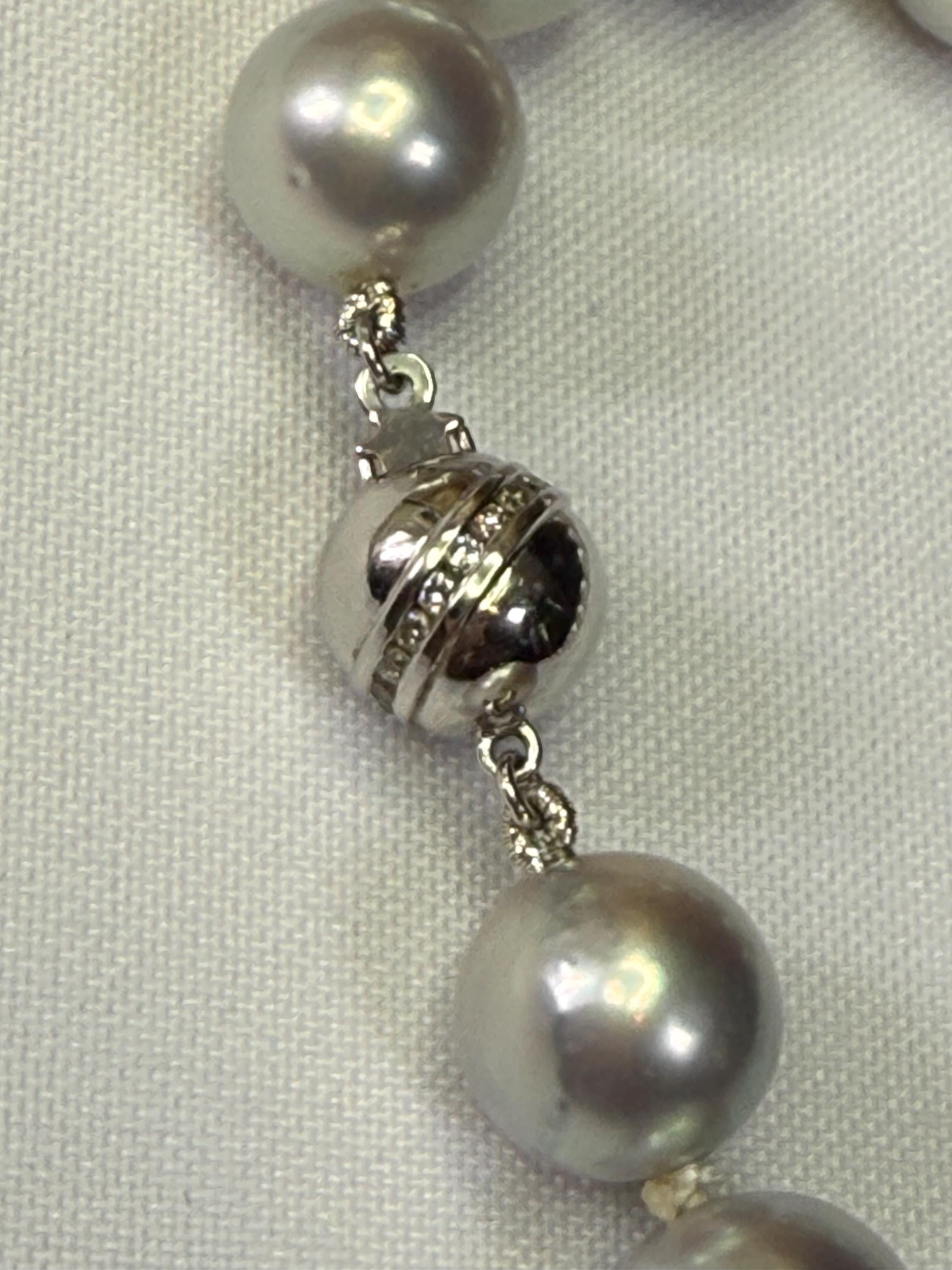 Vintage South Sea Pearl Necklace - 18ct Gold, Diamond Clasp, 19 inch - N037