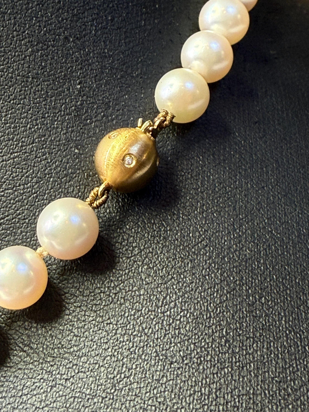 Vintage 18ct Gold Diamond set Clasp 8.3mm AAAA South Sea Saltwater Pearl Necklace - N015