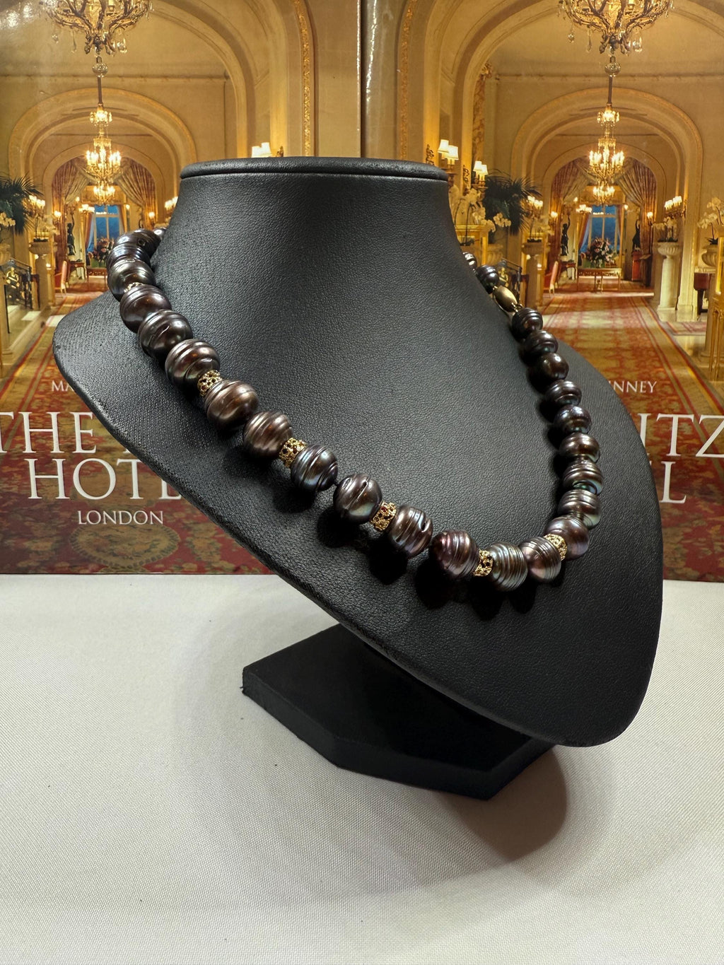 New 14ct Ruby, Sapphire, Emerald, Diamond Heavy Tahitian Pearl Necklace with 14ct Gem Set clasp -N018