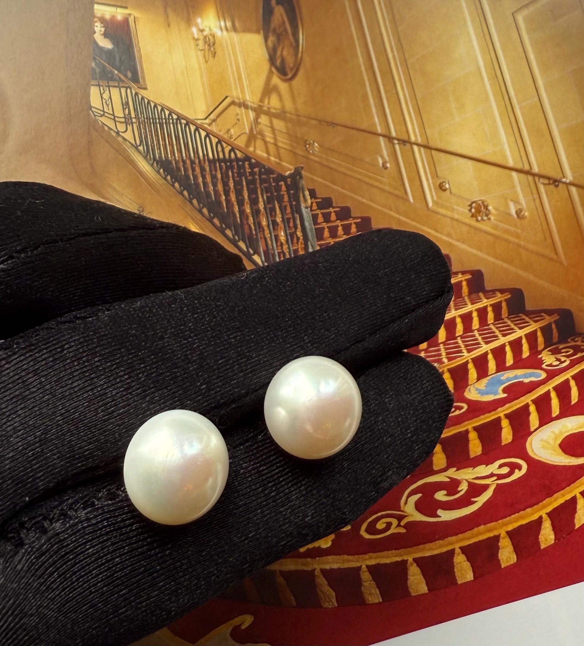 Huge Glamorous 18Ct Freshwater Pearl Stud Earrings 13mm With Box - E083