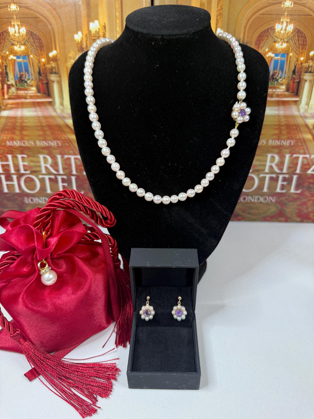 Vintage 9ct Gold Amethyst Japanese Saltwater Akoya Pearl Necklace and Earring  Set Boxed - N024