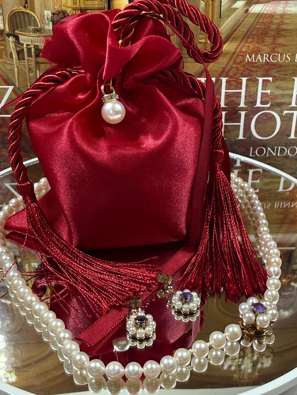 Vintage 9ct Gold Amethyst Japanese Saltwater Akoya Pearl Necklace and Earring  Set Boxed - N024