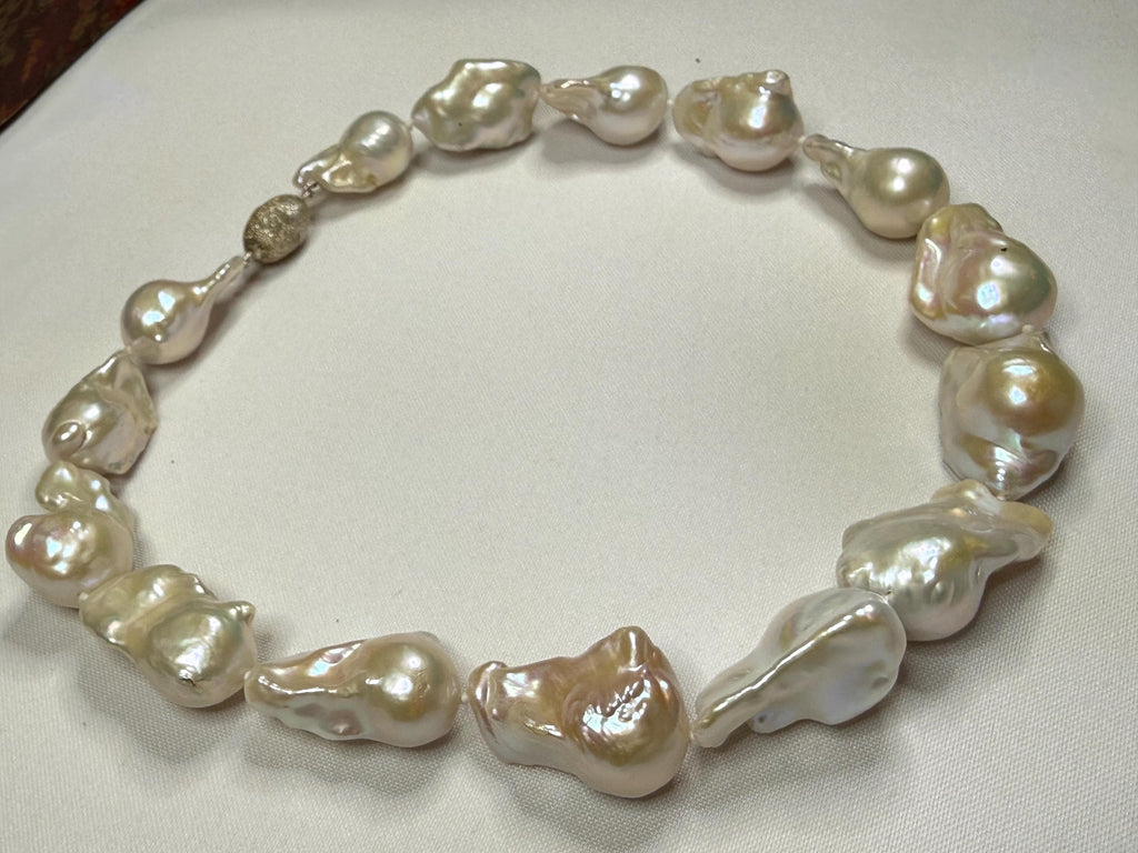 Huge Saltwater Keshi Pearl Necklace Magnectic Clasp N-124