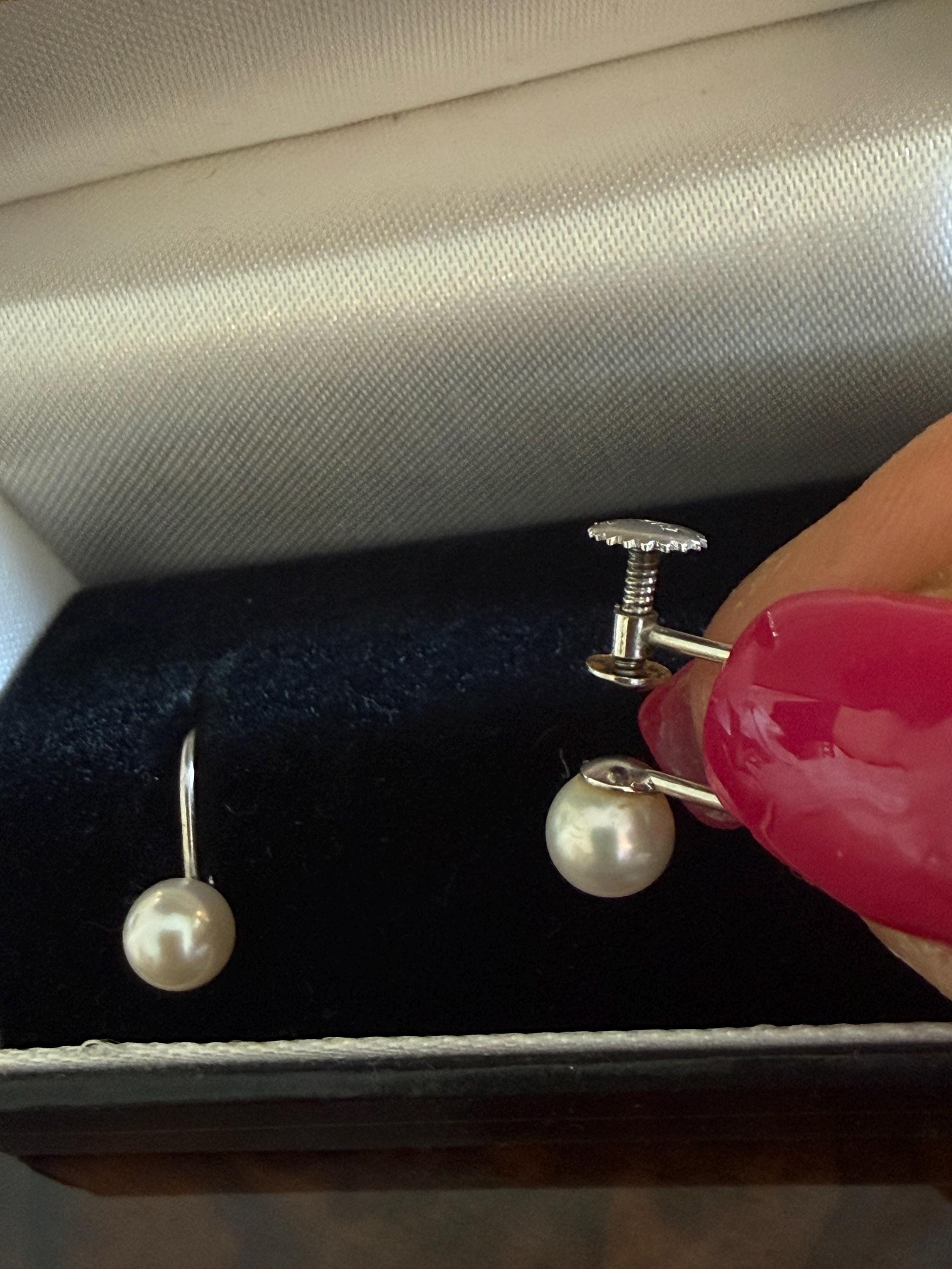 Vintage 1950s 9ct Gold Saltwater Akoya Pearl 6mm Earrings - E-167B