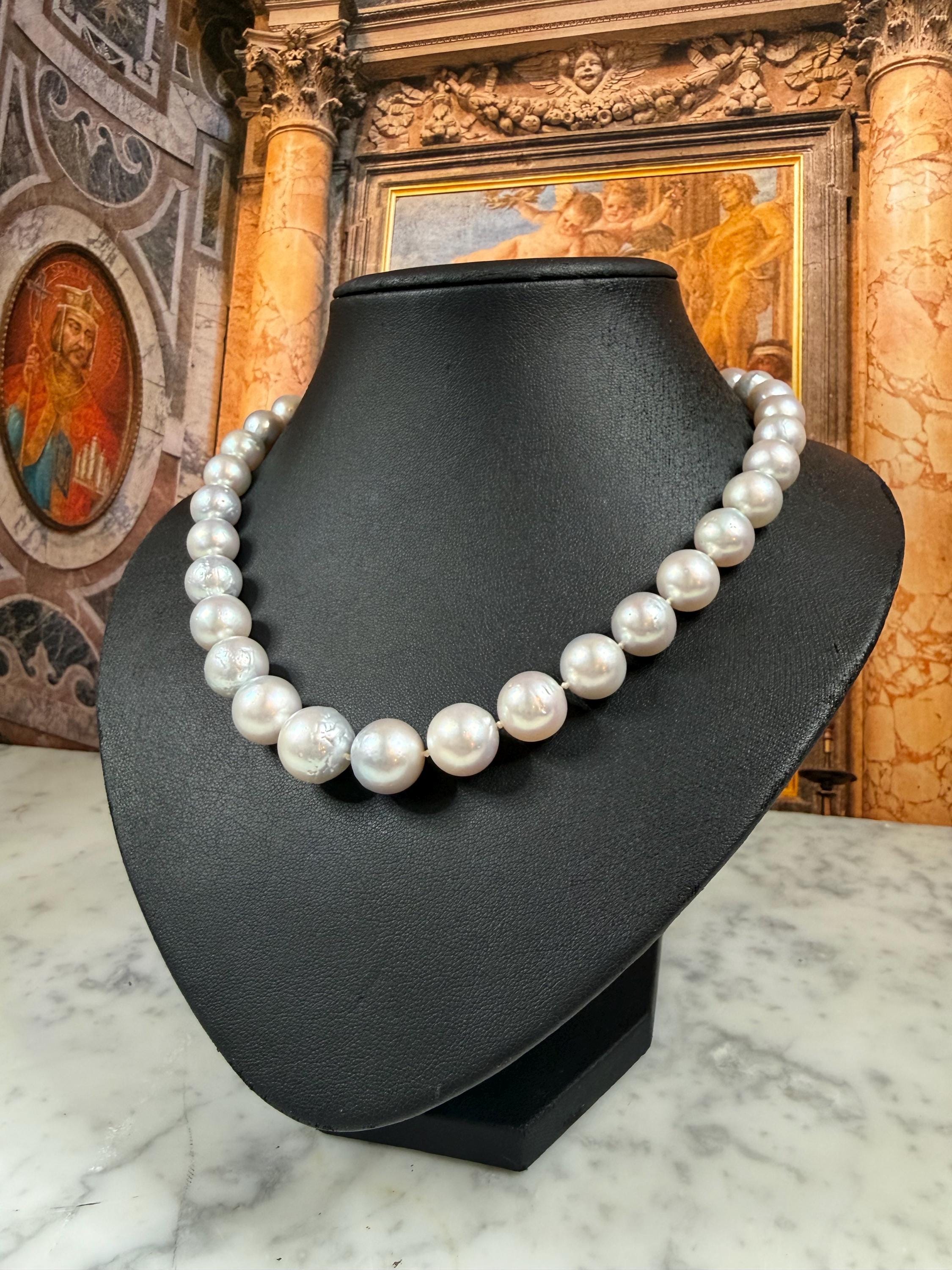 Vintage South Sea Pearl Necklace - 18ct Gold, Diamond Clasp, 19 inch - N037