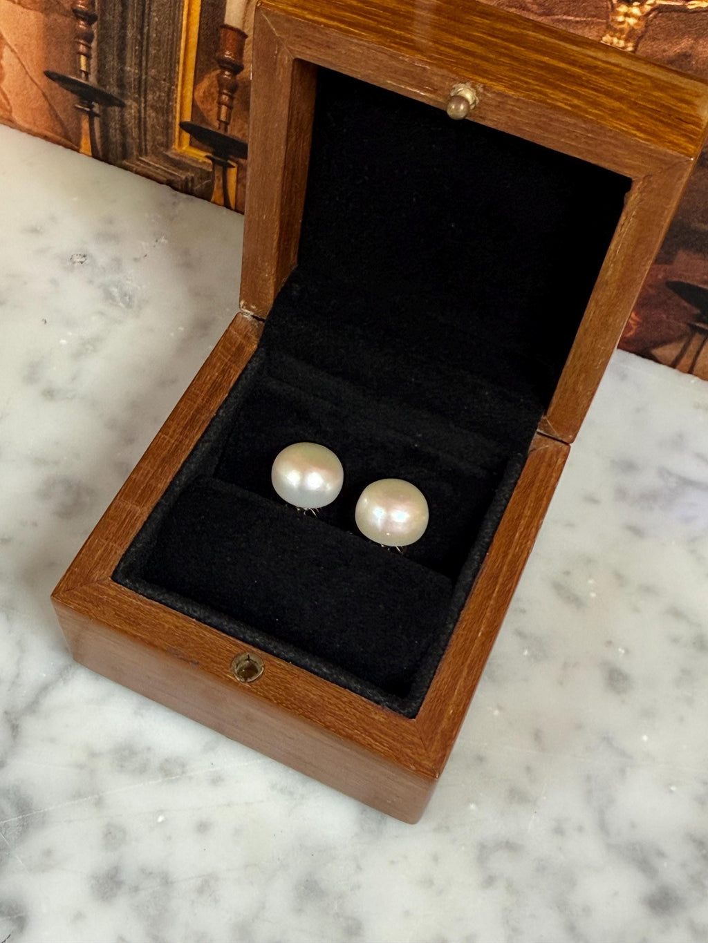 New 18ct Huge 13mm Glamorous Freshwater Pearl Stud Earrings - E-085